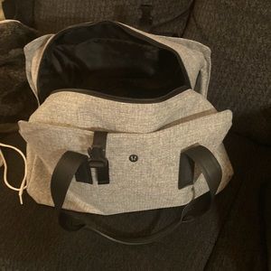 Lululemon bag in EUC Grey